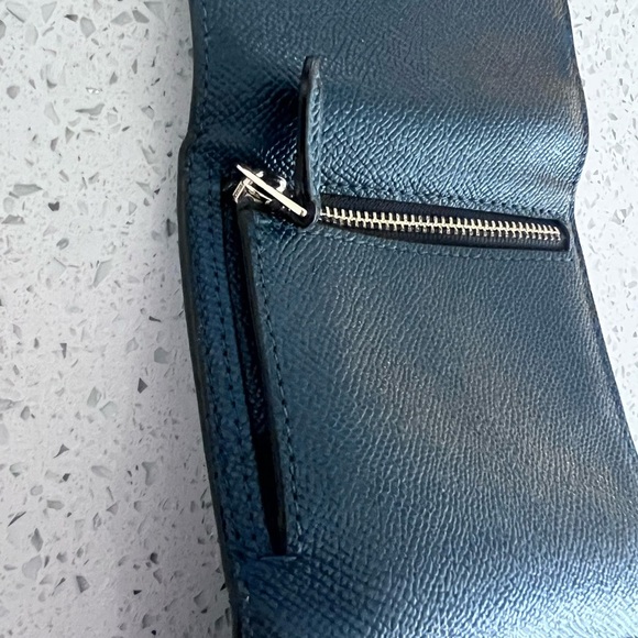 Authentic Coach Wallet Trifold WOMENS Wallet EUC Blue - Picture 4 of 7